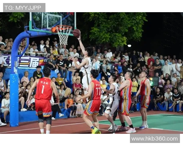 哈德森的传奇之路：从篮球场到人生巅峰的奋斗故事